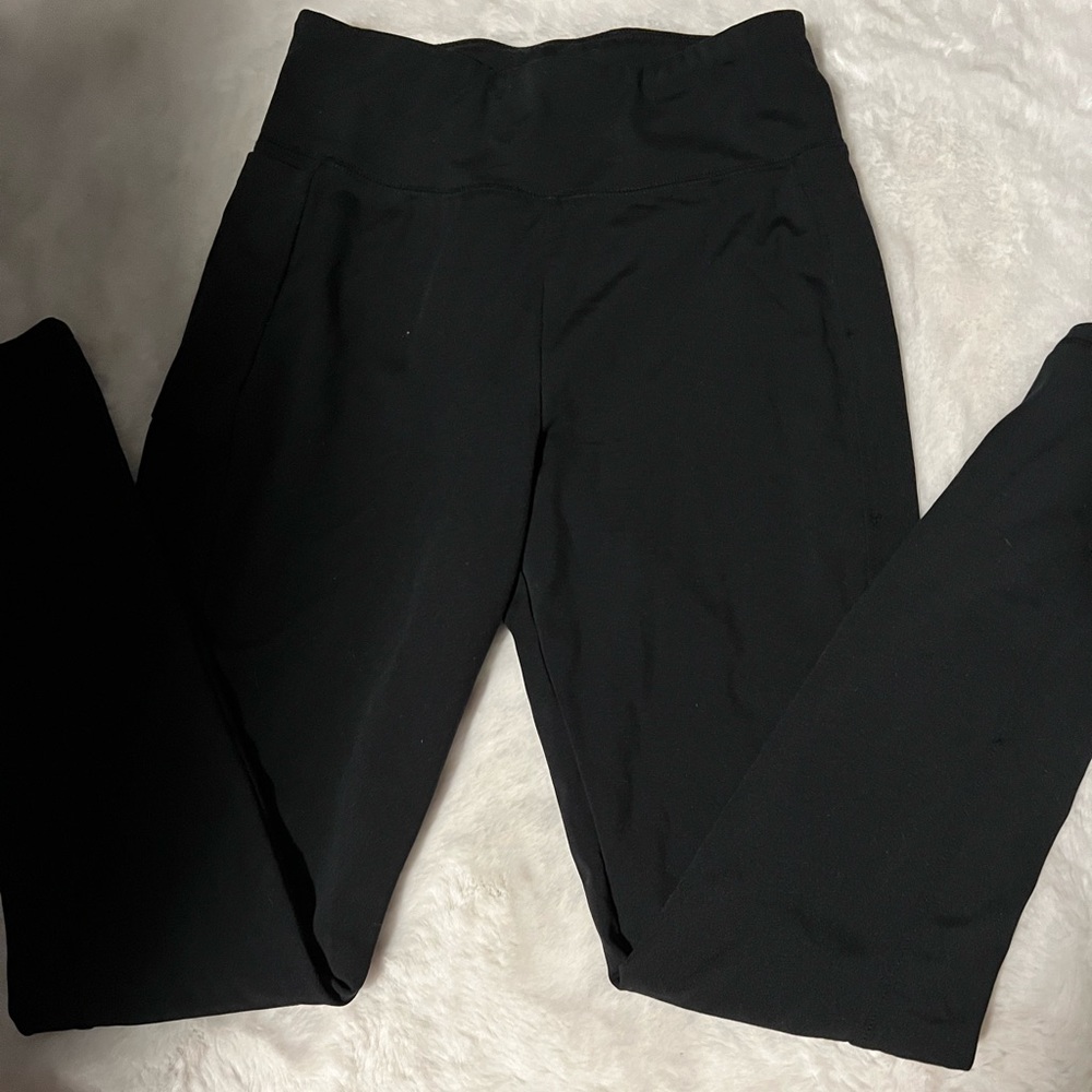 Black leggings